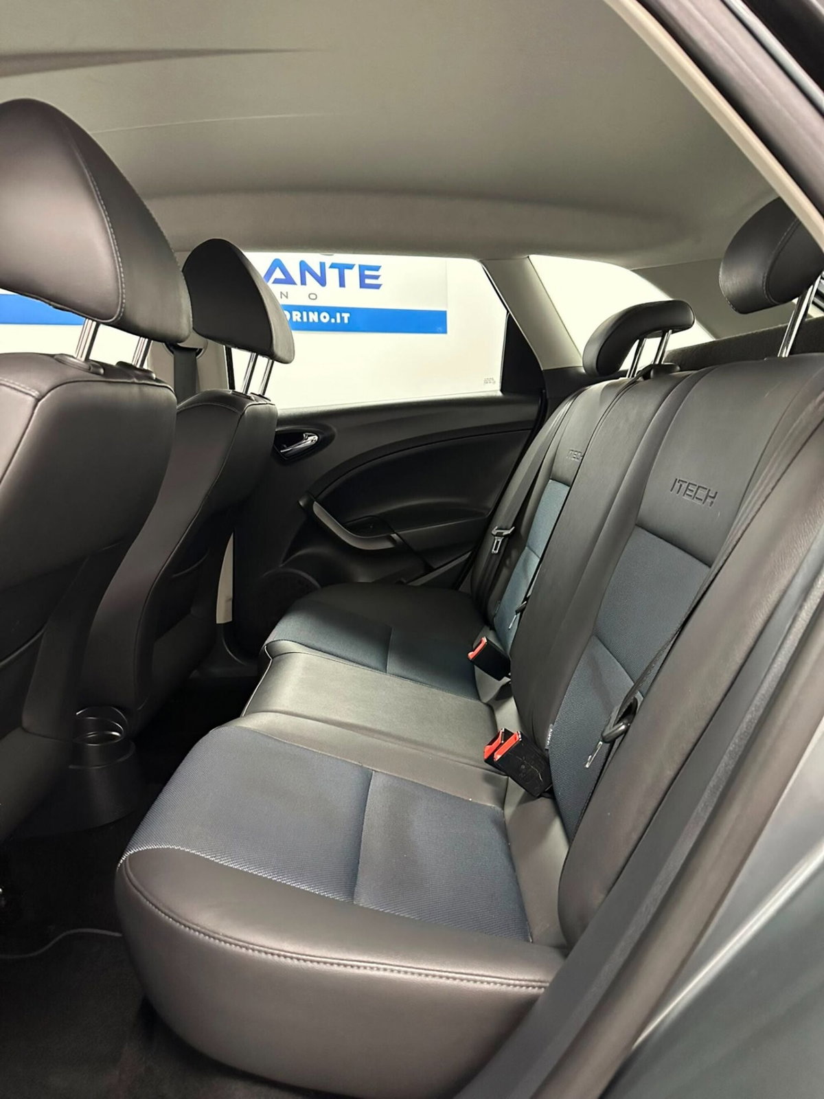 SEAT Ibiza ST 1.2 70 CV I-Tech (16)