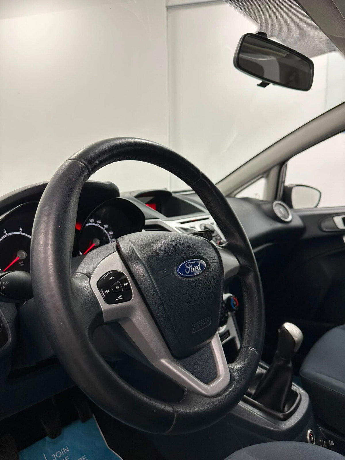 Ford Fiesta Ikon 1.4 5 porte Bz.- GPL (16)