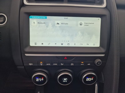 Jaguar E-Pace 2.0D 180 CV AWD aut. R-Dynamic (13)