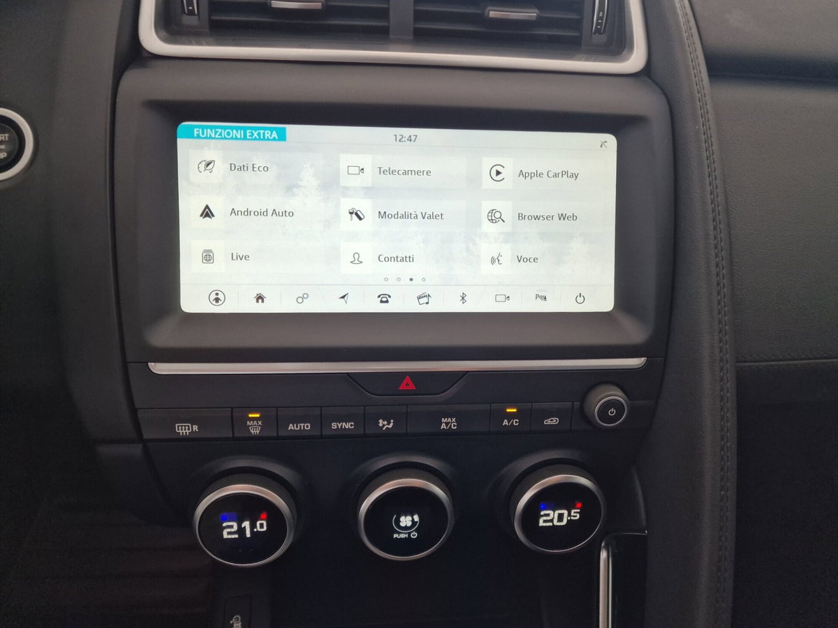 Jaguar E-Pace 2.0D 180 CV AWD aut. R-Dynamic (14)
