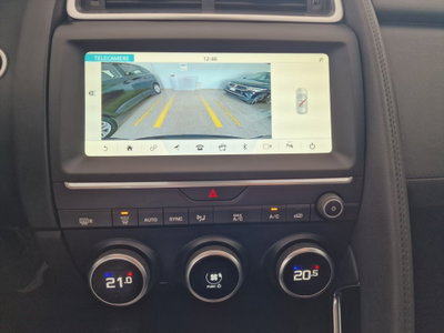 Jaguar E-Pace 2.0D 180 CV AWD aut. R-Dynamic (16)