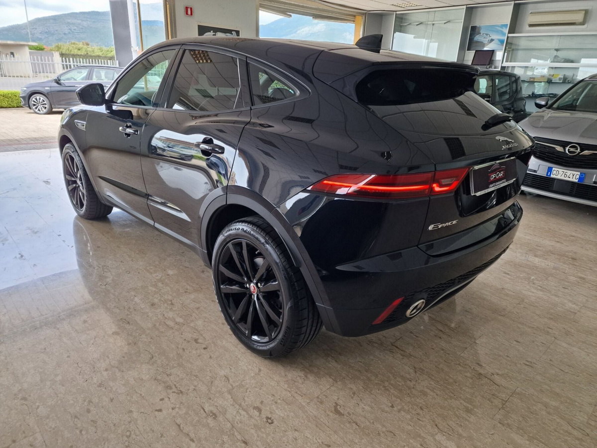 Jaguar E-Pace 2.0D 180 CV AWD aut. R-Dynamic (2)
