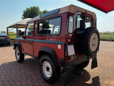 Land Rover Defender 90 2.4 TD4 Station Wagon S (5)
