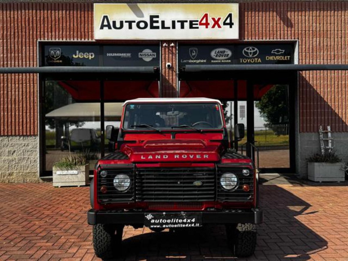 Land Rover Defender 90 2.4 TD4 Station Wagon S (6)