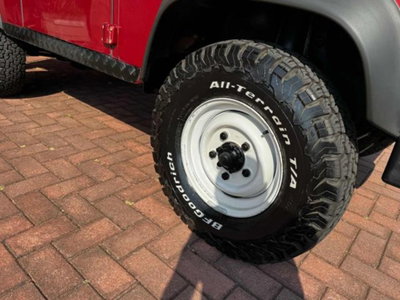 Land Rover Defender 90 2.4 TD4 Station Wagon S (7)
