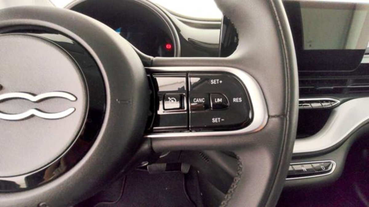 Fiat 500e Icon 3+1 42 kWh (13)