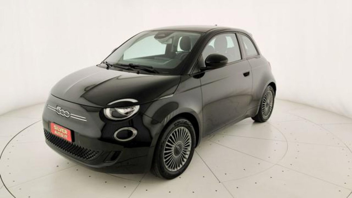 Fiat 500e Icon 3+1 42 kWh (19)