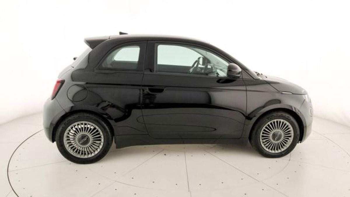 Fiat 500e Icon 3+1 42 kWh (7)