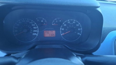 Fiat Grande Punto 1.3 MJT 75 CV 5 porte Active (11)