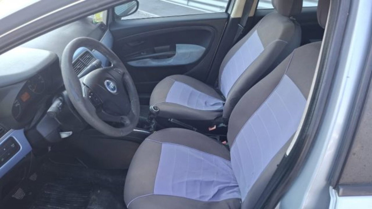 Fiat Grande Punto 1.3 MJT 75 CV 5 porte Active (9)