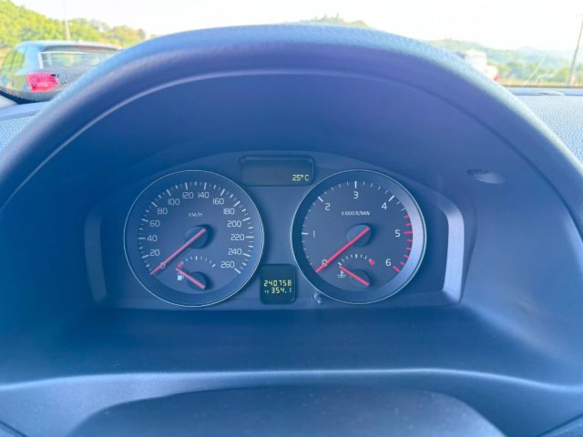 Volvo V50 2.0 D cat aut. R-Design (10)