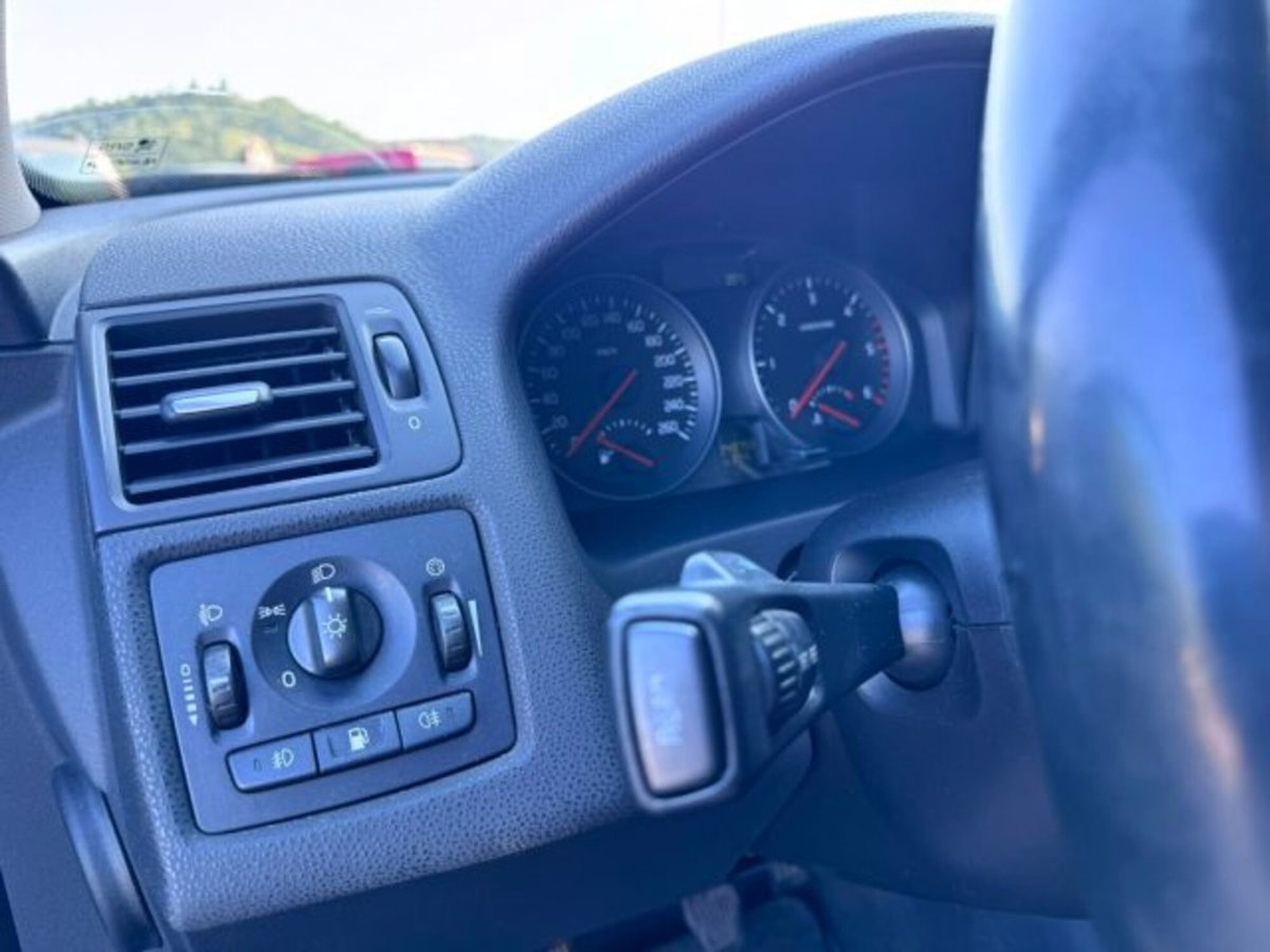 Volvo V50 2.0 D cat aut. R-Design (12)