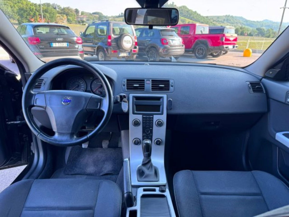 Volvo V50 2.0 D cat aut. R-Design (13)