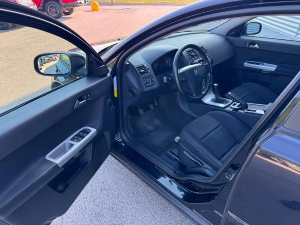 Volvo V50 2.0 D cat aut. R-Design (15)