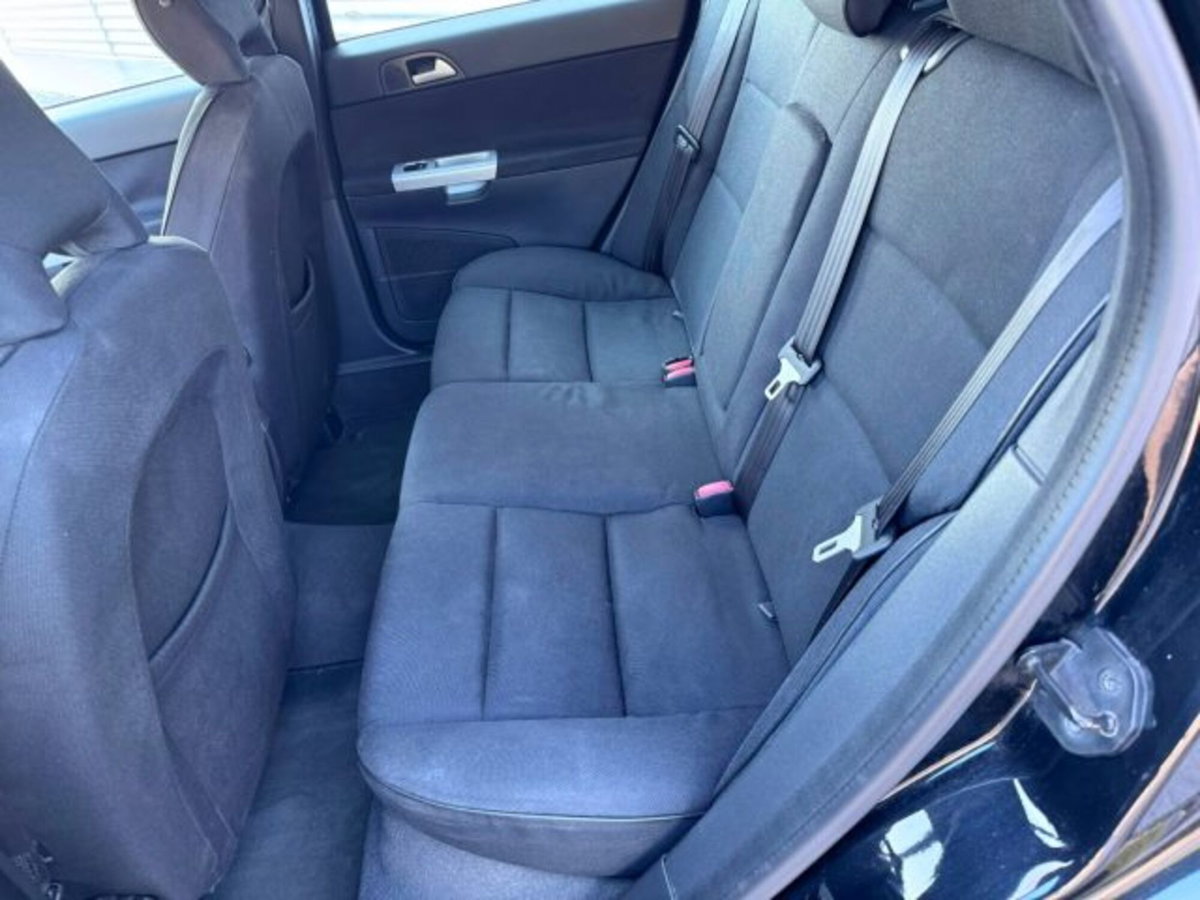 Volvo V50 2.0 D cat aut. R-Design (18)