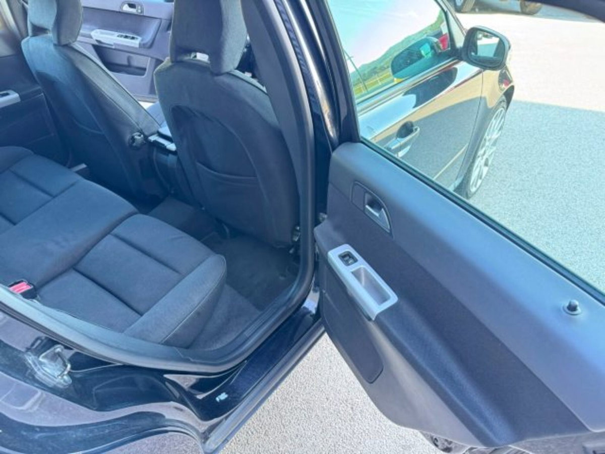 Volvo V50 2.0 D cat aut. R-Design (19)
