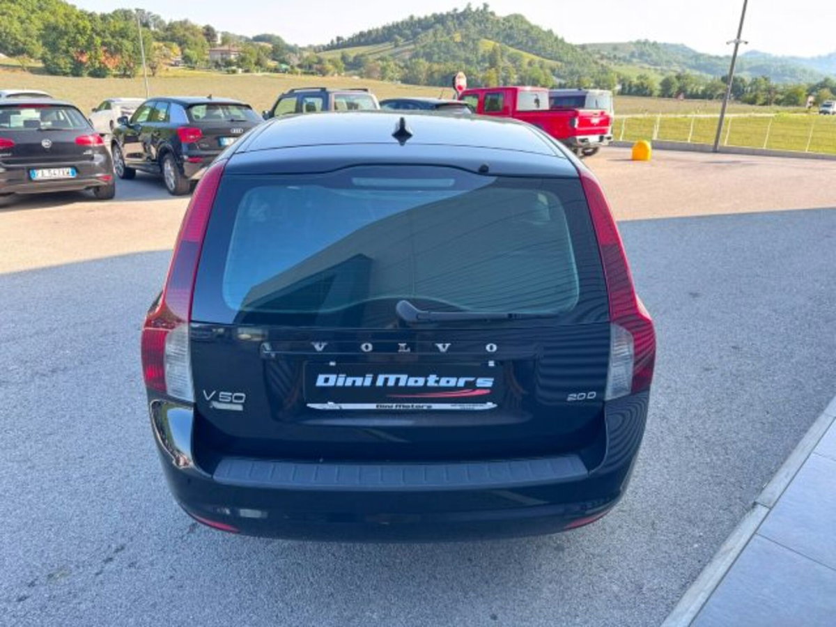 Volvo V50 2.0 D cat aut. R-Design (7)