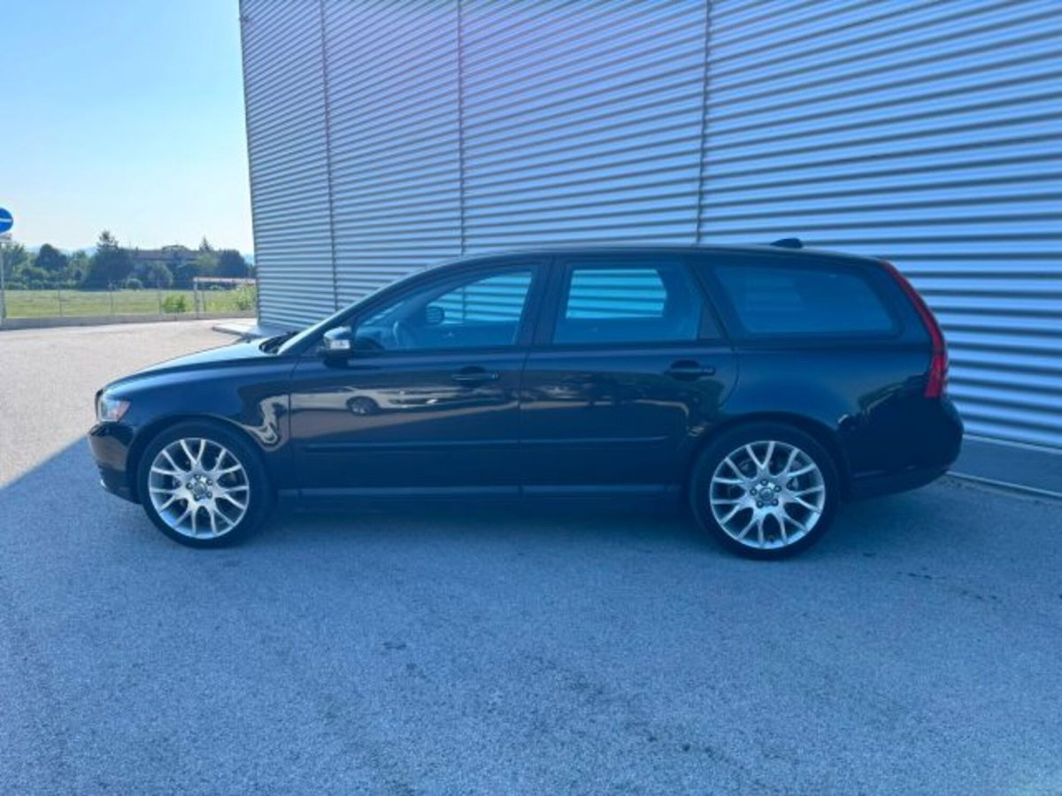 Volvo V50 2.0 D cat aut. R-Design (8)