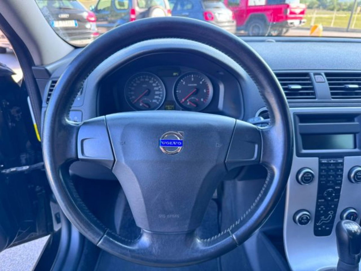 Volvo V50 2.0 D cat aut. R-Design (9)