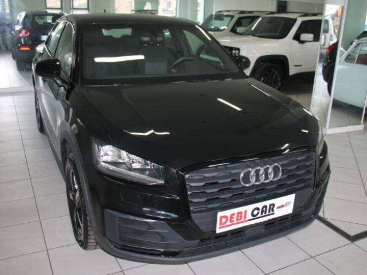 Audi Q2 35 2.0 tdi Identity Black s-tronic (3)
