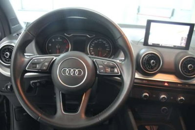 Audi Q2 35 2.0 tdi Identity Black s-tronic (7)