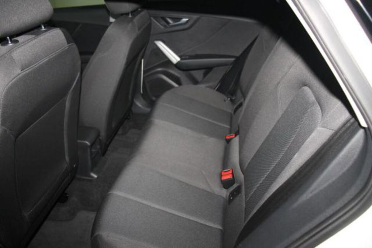 Audi Q2 Q2 35 TDI quattro S tronic S line Edition (10)