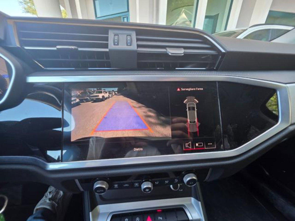 Audi Q3 Sportback 35 TDI quattro (12)