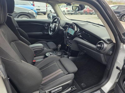 MINI Mini Cooper SE Resolute (8)