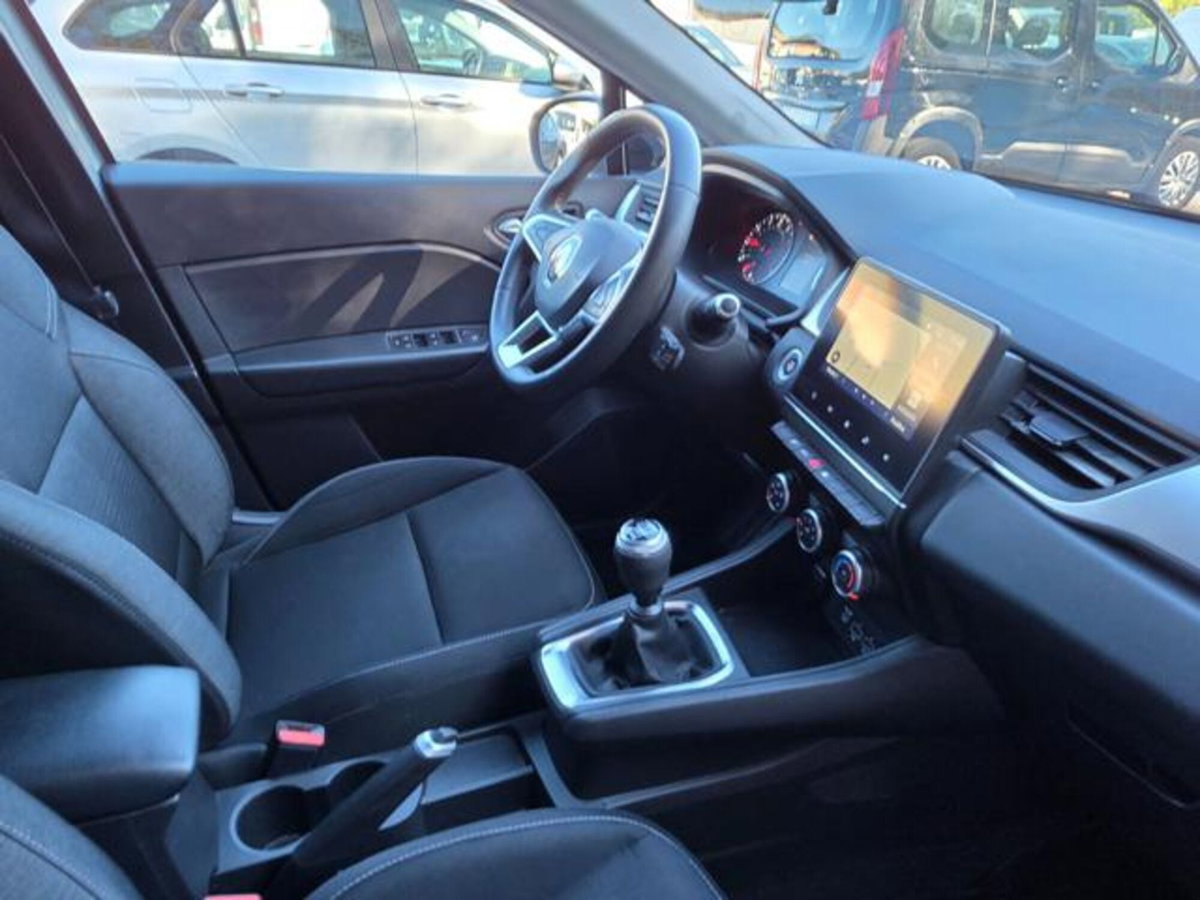 Renault Captur TCe 100 CV GPL Techno (9)