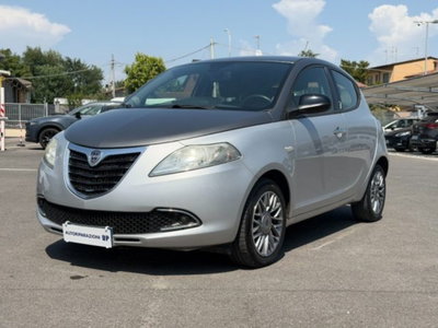 Lancia Ypsilon 1.2 69 CV 5 porte Gold (3)