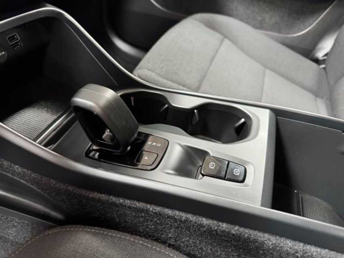 Volvo XC40 T2 automatico Core (11)
