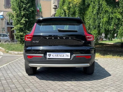 Volvo XC40 T2 automatico Core (14)