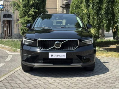 Volvo XC40 T2 automatico Core (2)