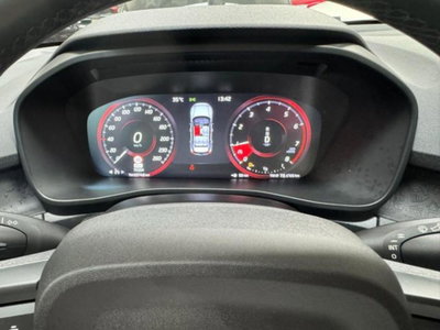 Volvo XC40 T2 automatico Core (5)
