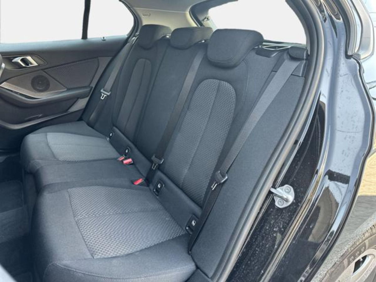 BMW Serie 1 116d 2.0 116CV cat 5 porte Attiva DPF (13)