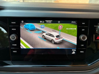 Volkswagen Taigo 1.0 TSI 110 CV R-Line (18)