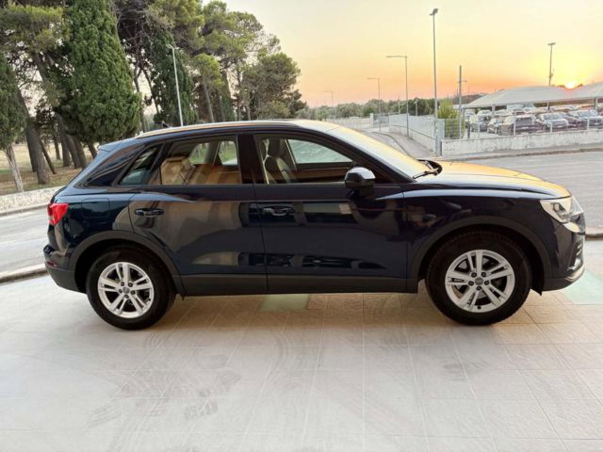 Audi Q3 2.0 TDI 150 CV quattro S tronic Business (4)