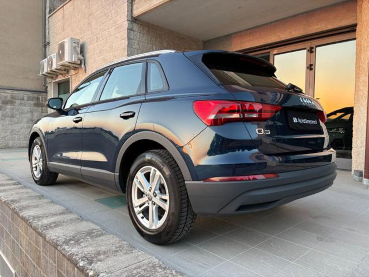 Audi Q3 2.0 TDI 150 CV quattro S tronic Business (7)