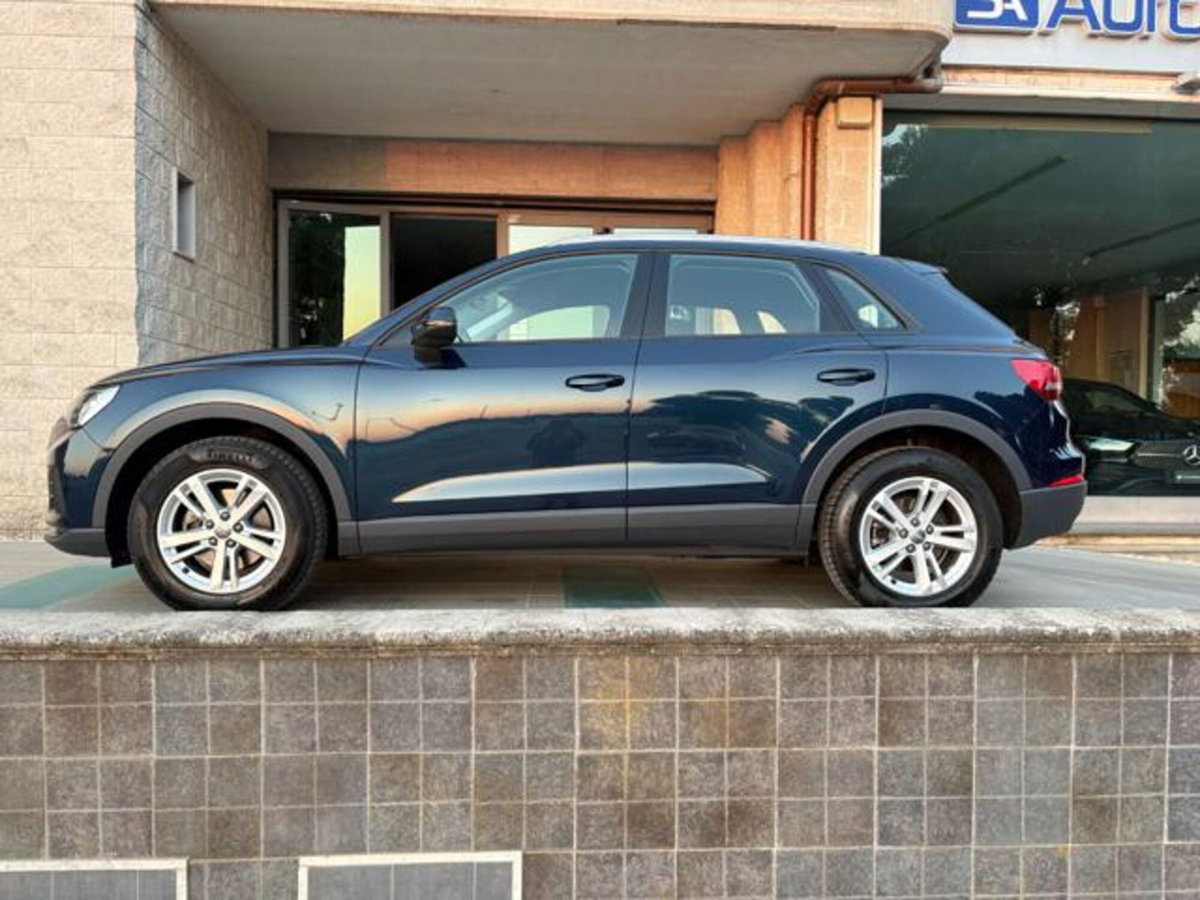 Audi Q3 2.0 TDI 150 CV quattro S tronic Business (8)