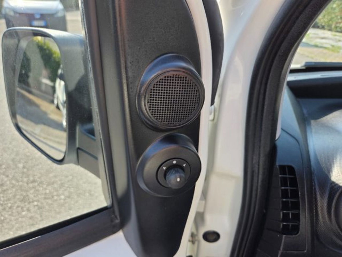 Fiat Fiorino 1.4 8V CNG 70CV Cargo SX (14)