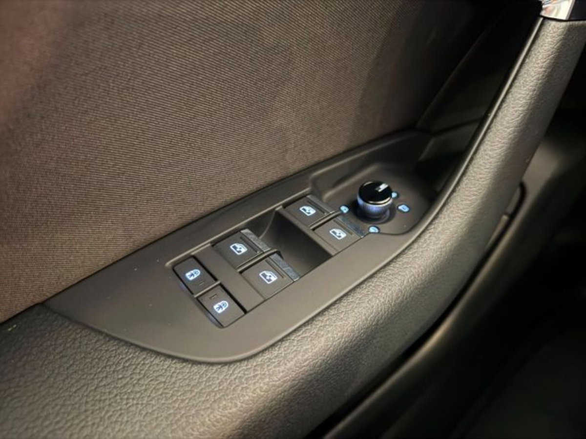 Audi A6 Avant 40 2.0 tdi mhev 12V quattro s-tronic (15)