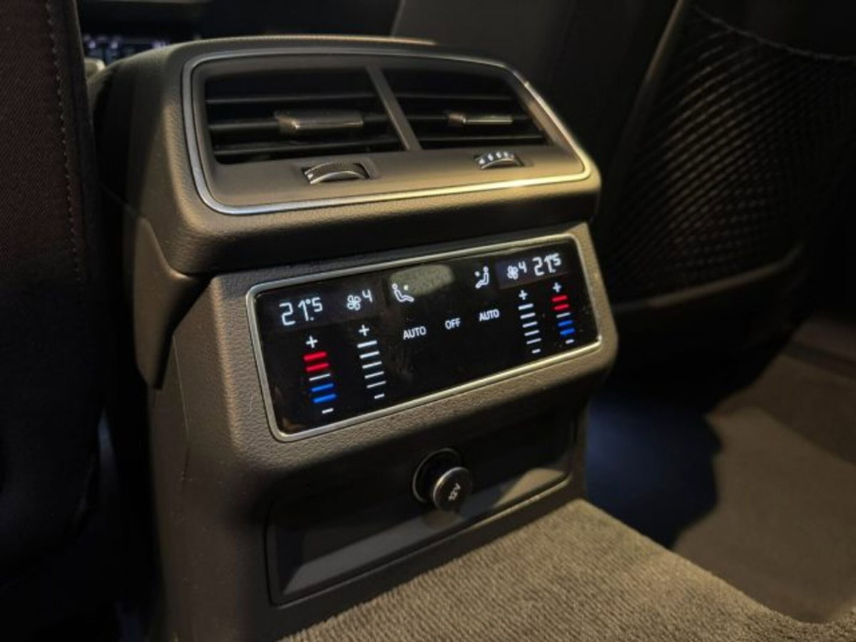 Audi A6 Avant 40 2.0 tdi mhev 12V quattro s-tronic (17)
