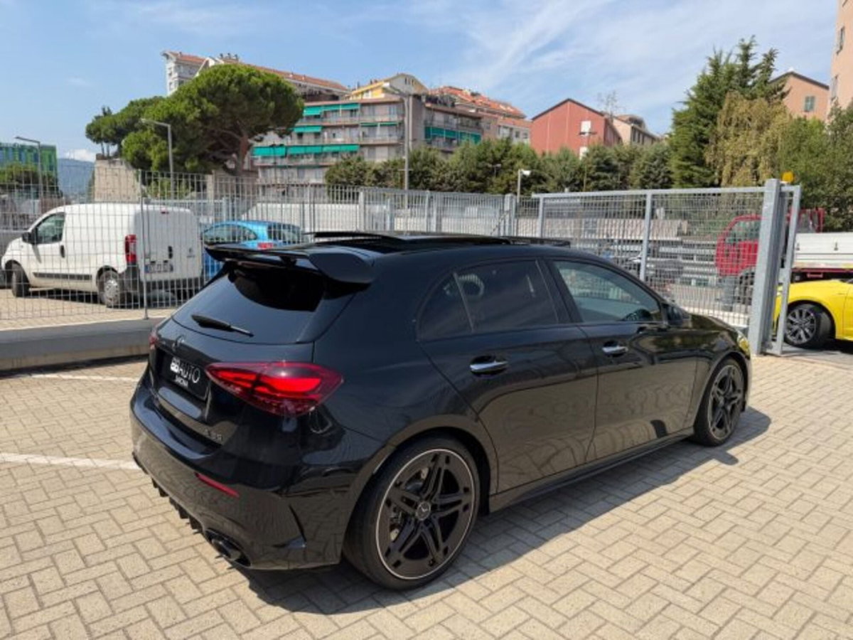 Mercedes-Benz Classe A AMG 35 AMG Line Premium Plus 4matic auto (7)