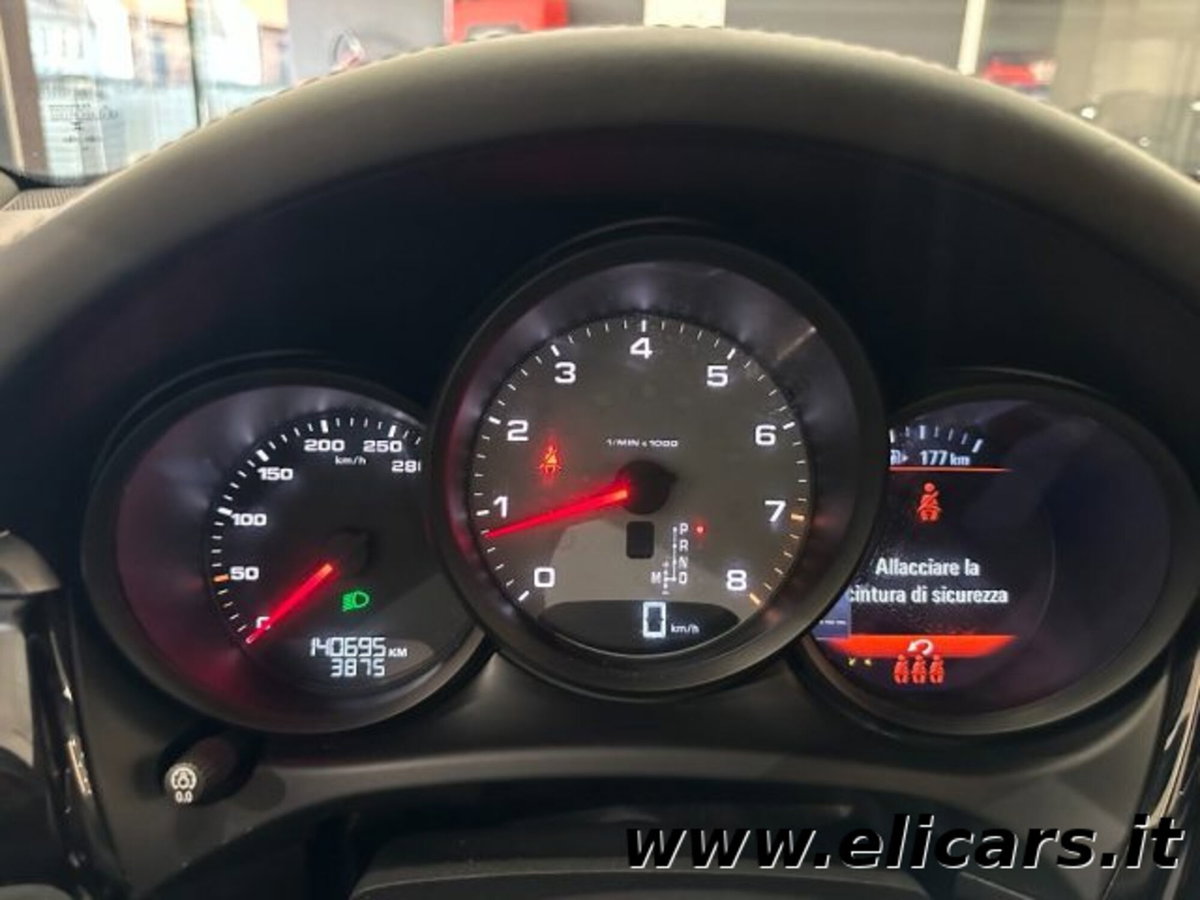Porsche Macan S (11)
