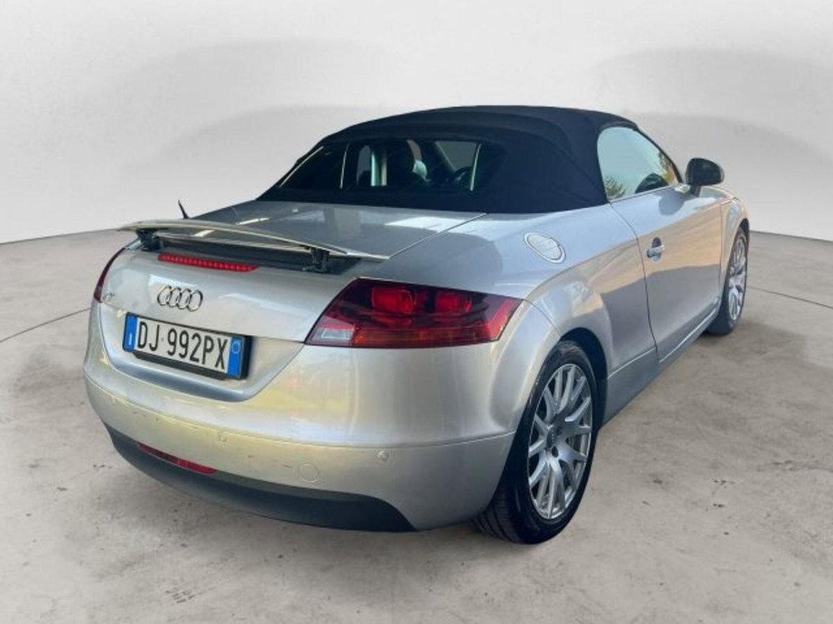 Audi TT Cabrio 2.0 TFSI (3)