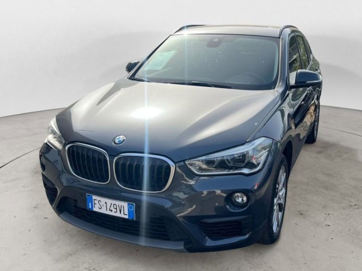BMW X1 sDrive 18d Msport (2)