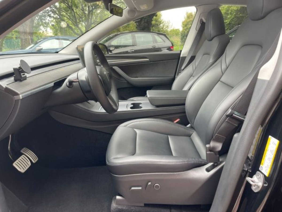 Tesla Model Y Performance Dual Motor awd (13)