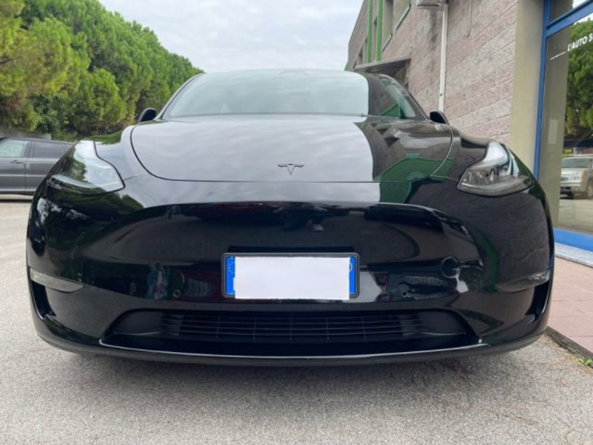 Tesla Model Y Performance Dual Motor awd (3)