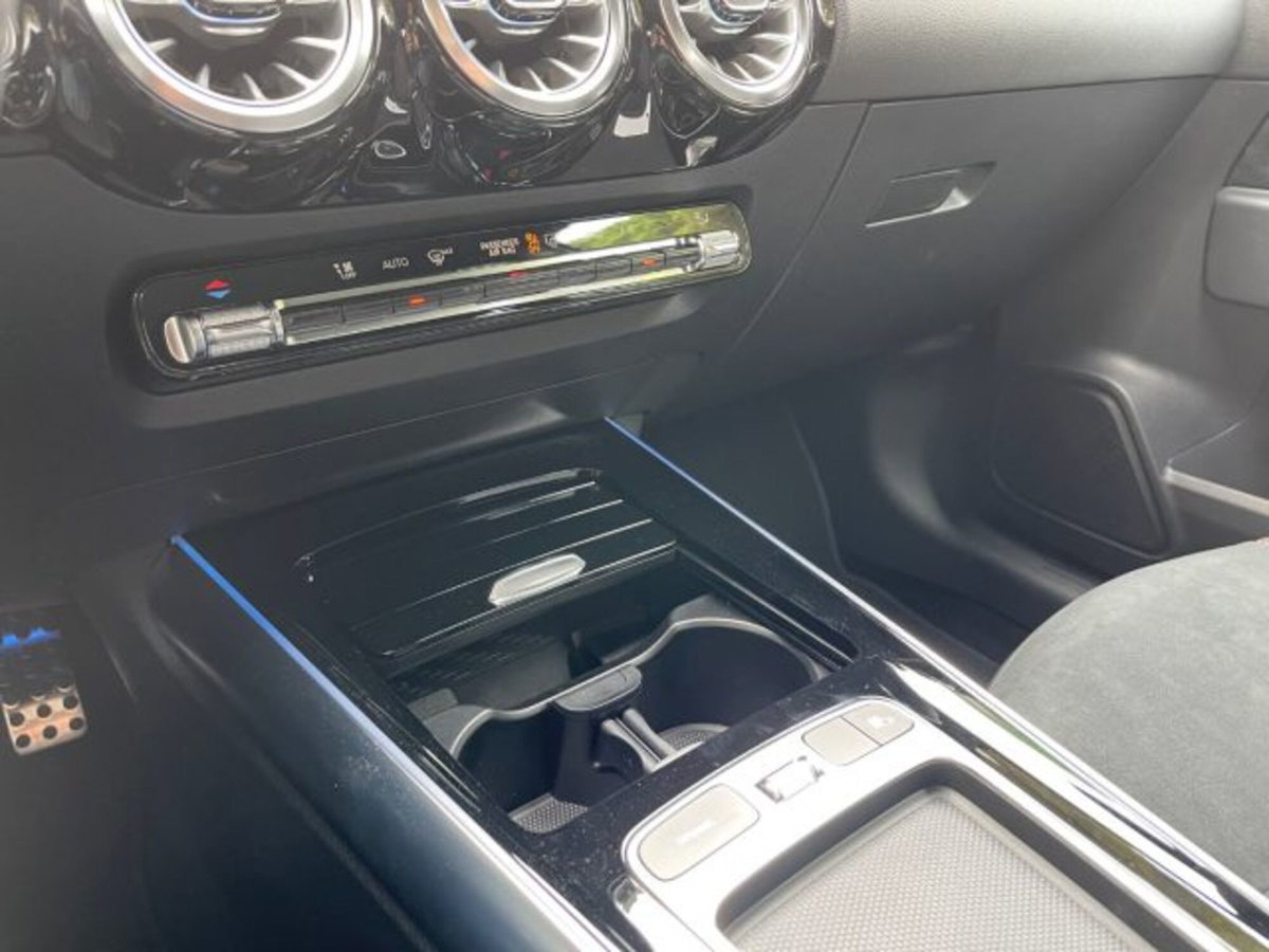 Mercedes-Benz GLA SUV 180 d Automatic Premium (16)