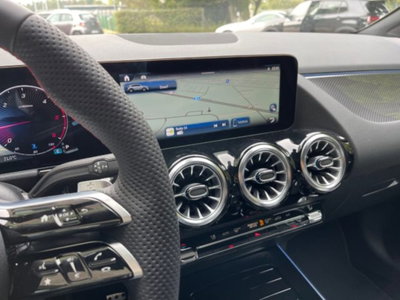 Mercedes-Benz GLA SUV 180 d Automatic Premium (17)